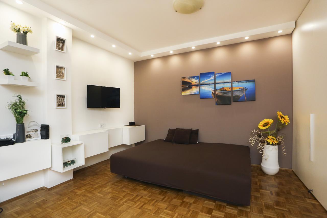 Modern Apartment With Free Parking Novi Sad Exteriör bild