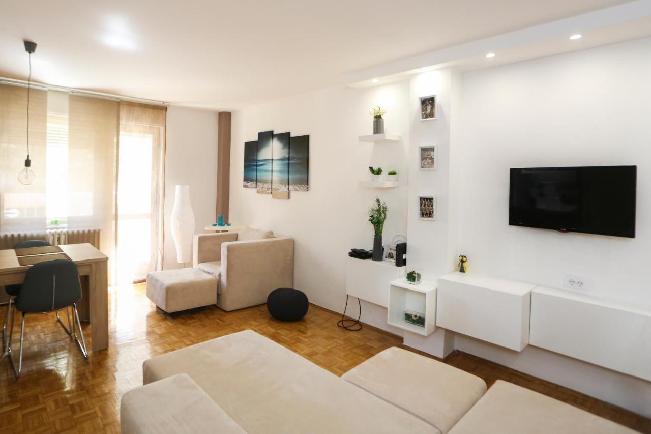 Modern Apartment With Free Parking Novi Sad Exteriör bild