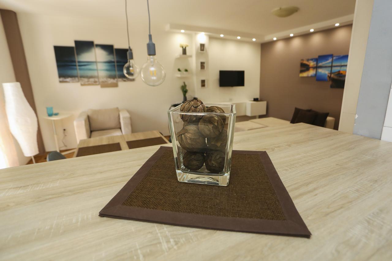 Modern Apartment With Free Parking Novi Sad Exteriör bild